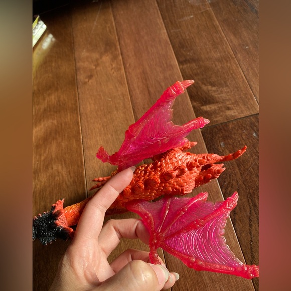 Chap Mei Dragon Red With Purple Wings - Picture 7 of 9